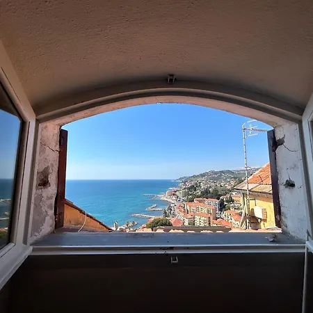 Santa Chiara Loft Apartment *