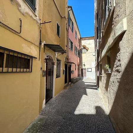 Santa Chiara Loft Apartamento Imperia
