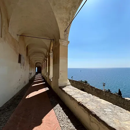 Santa Chiara Loft Apartamento Imperia